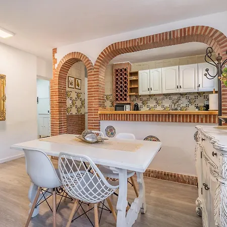 בית נופש Casa Adelfas גרנדה